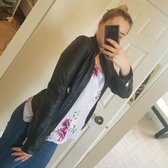 leather jacket - Picture 4 of 4